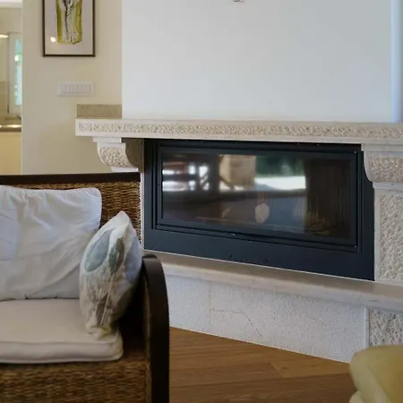 Luxury Villa In Tar With Heated Pool * Tar-Vabriga