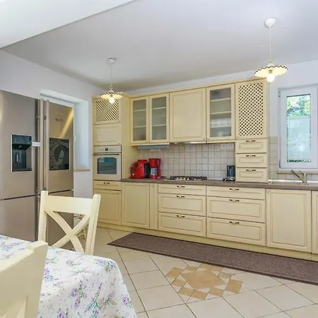 别墅 Luxury Villa In Tar With Heated Pool *