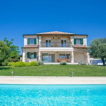 Luxury Villa In Tar With Heated Pool *