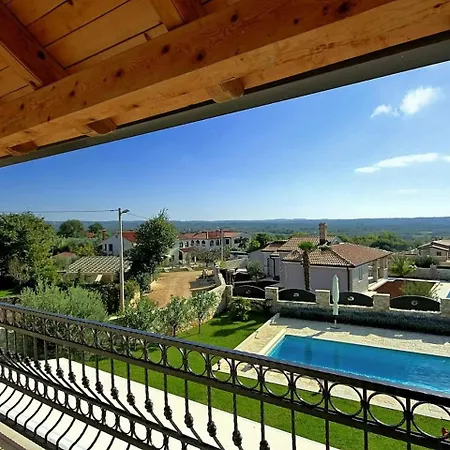 Luxury Villa In Tar With Heated Pool *
